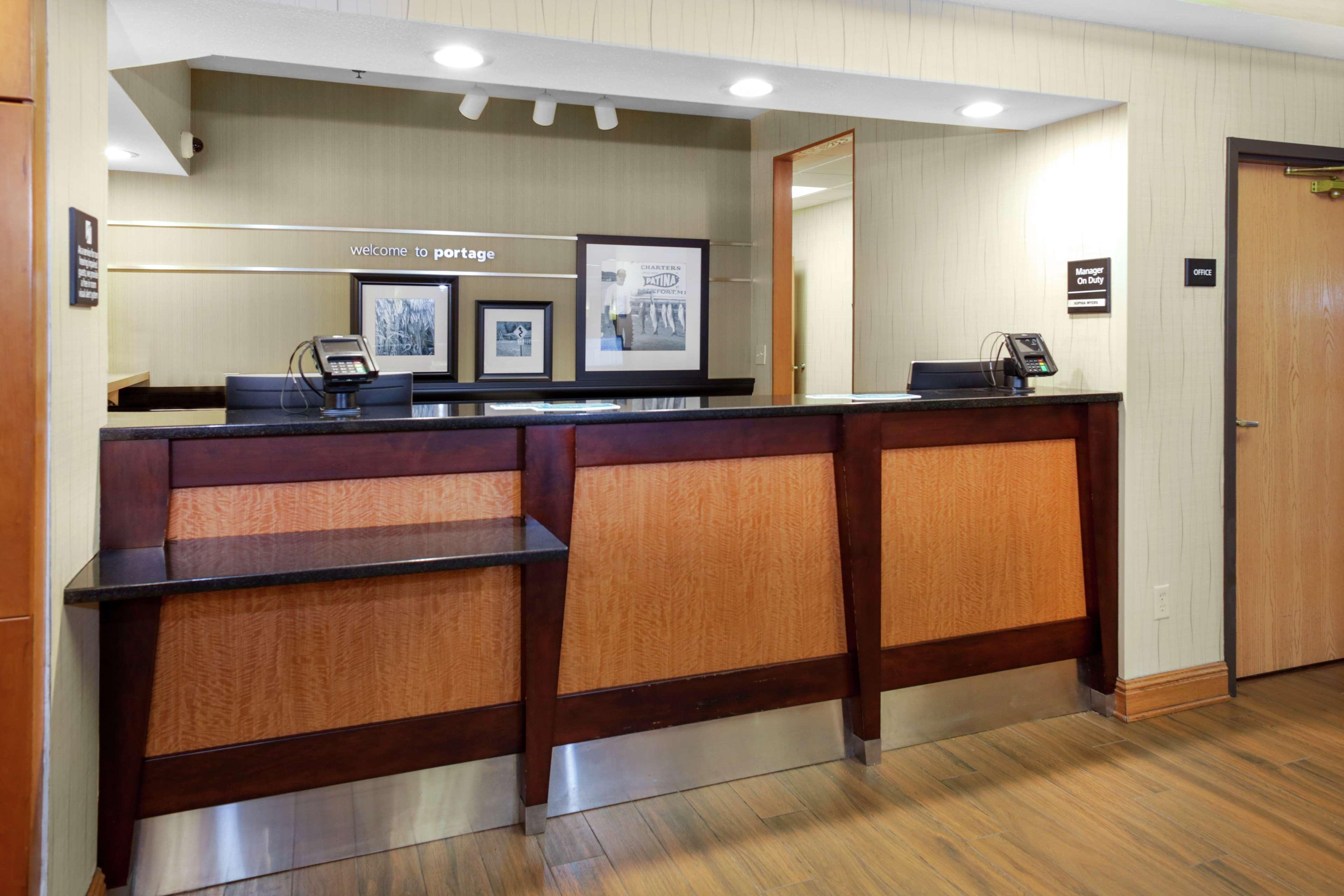 Hampton Inn Portage Buitenkant foto