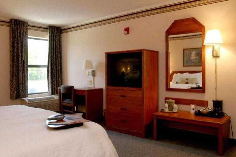 Hampton Inn Portage Buitenkant foto
